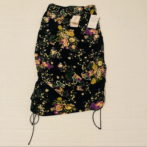 For Love & Lemons Molly Floral Drawstring Asymmetrical Pencil Skirt - Picture 4 of 8
